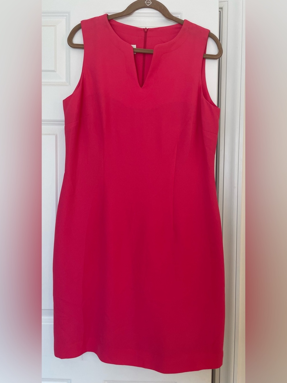 Jones New York Sleeveless Pink V-Neck Shift Dress